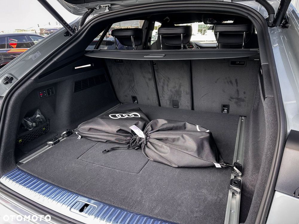 Audi Q8 - 11
