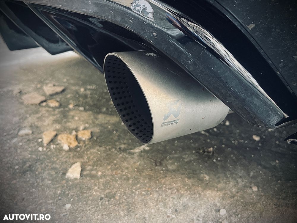 Volkswagen Golf 2.0 R - 18