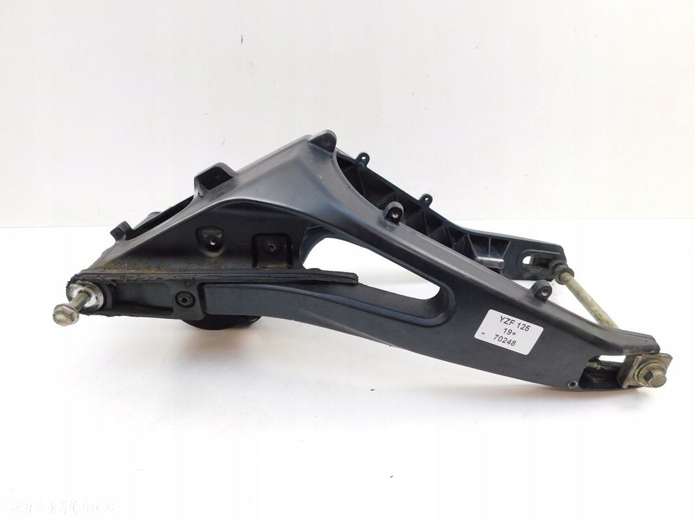 YAMAHA YZF 125 19 WAHACZ TYLNY TYŁ - 2