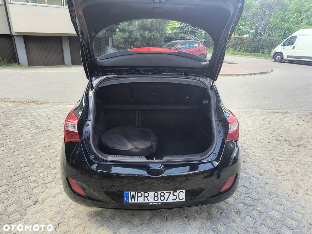 Hyundai i30 1.4 Comfort - 12