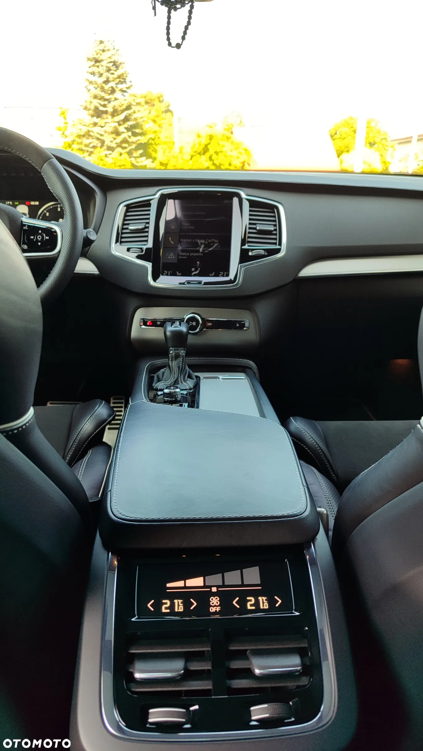 Volvo XC 90 D5 AWD R-Design 7os - 22