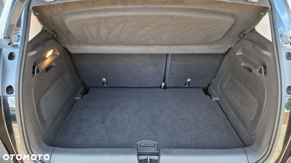 Opel Crossland X - 15