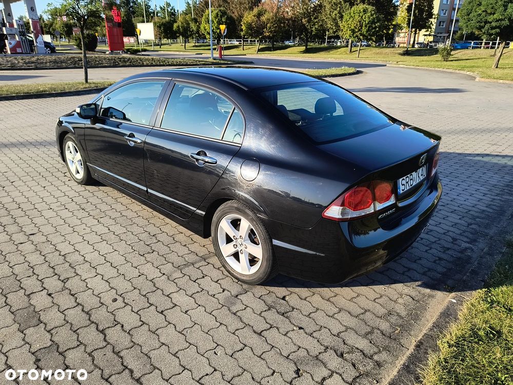 Honda Civic 1.8 Executive - 4
