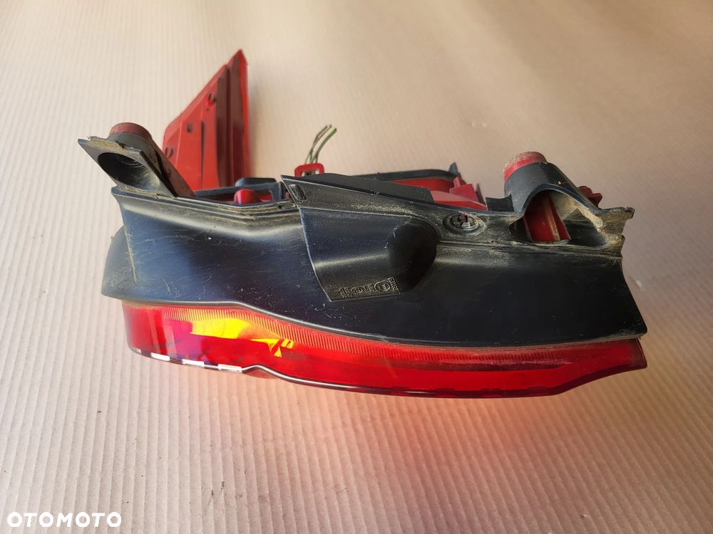 Lampa tylna lewa Peugeot 5008 I - 8