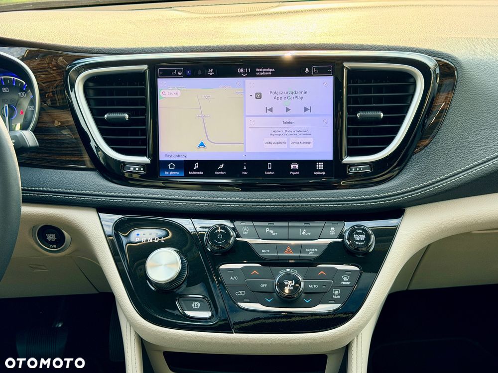 Chrysler Pacifica - 27
