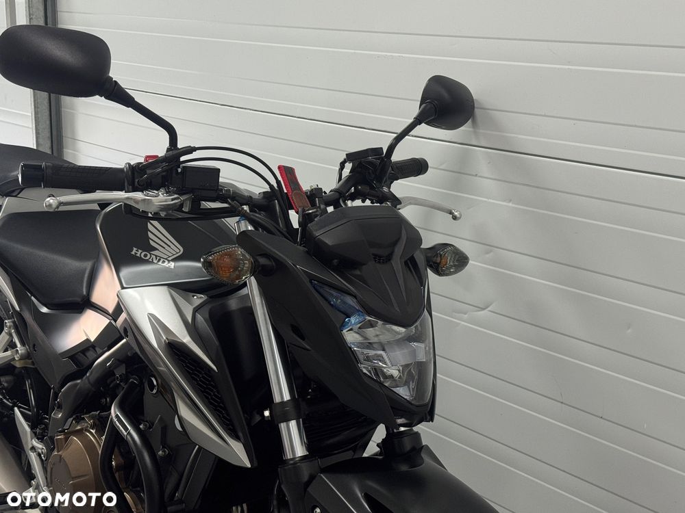 Honda CB - 12
