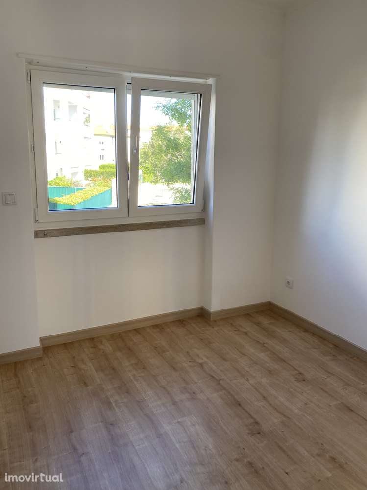 T1 Remodelado e Totalmente Equipado no Junqueiro, Parede - Grande imagem: 5/10