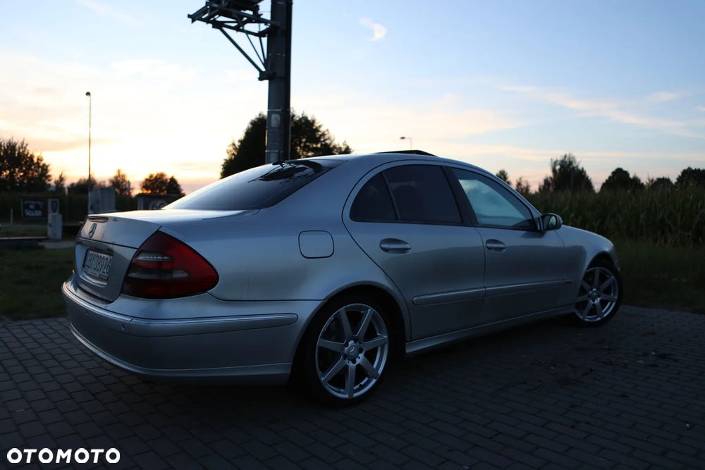 Mercedes-Benz Klasa E - 4