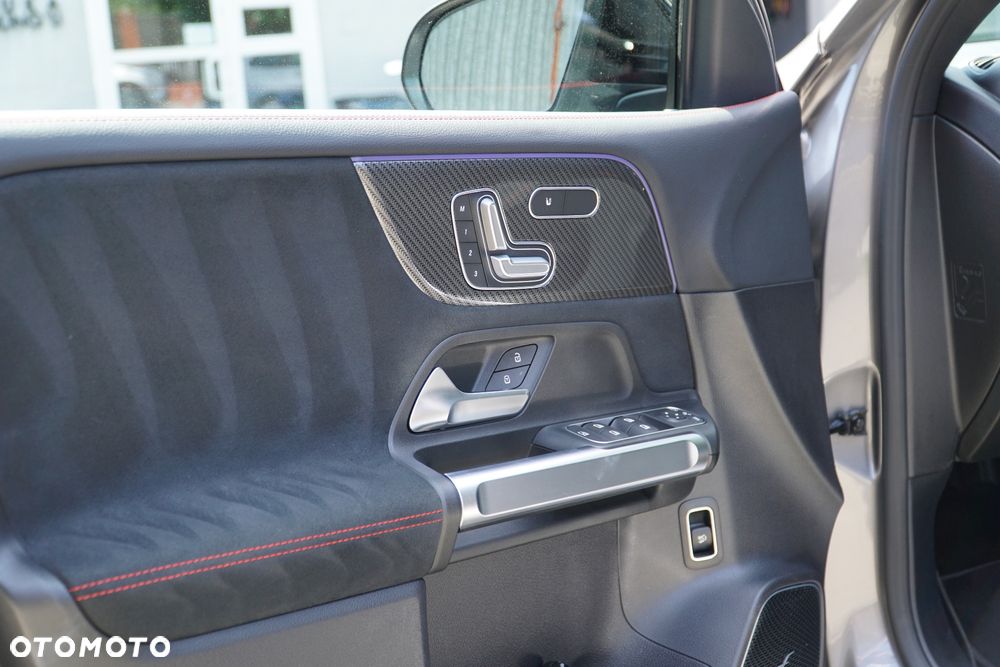 Mercedes-Benz GLB AMG 35 4-Matic - 35