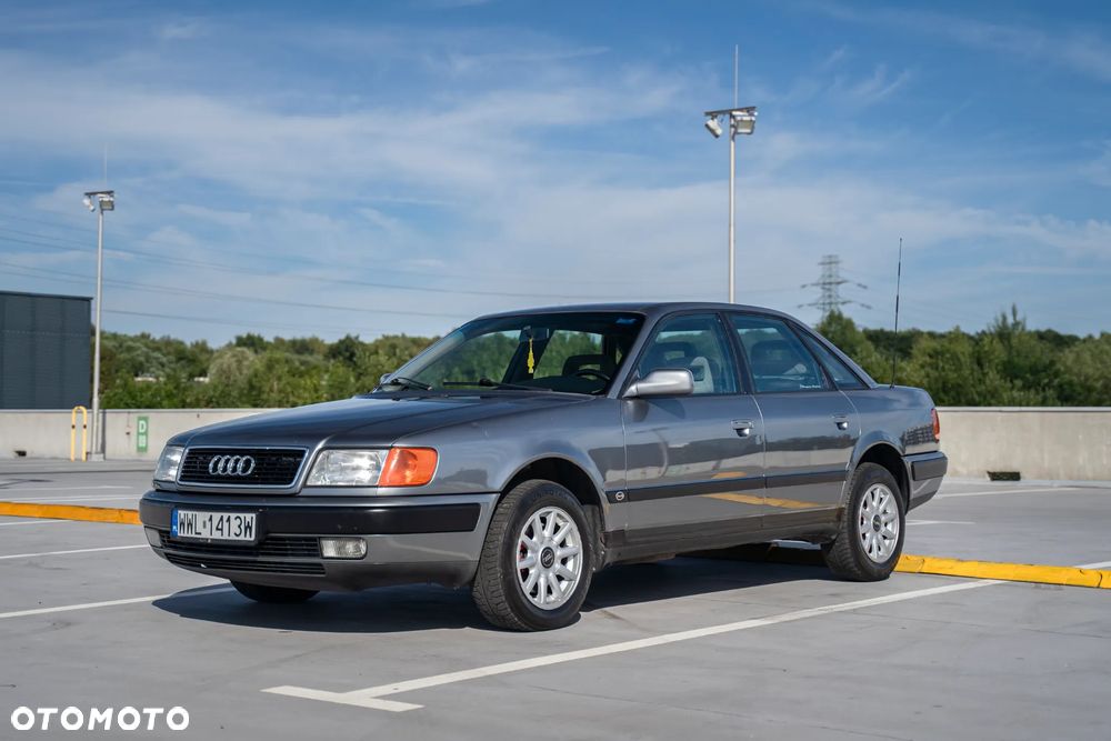 Audi 100 2.8 E - 1