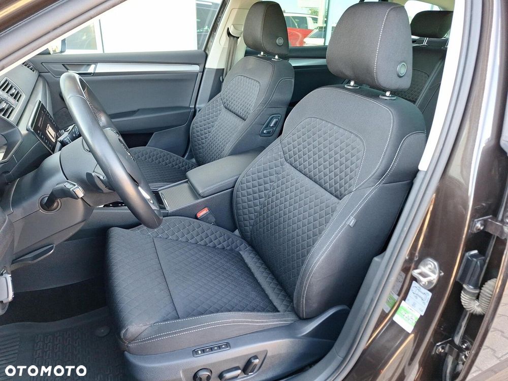 Skoda Superb 2.0 TDI Style DSG - 10