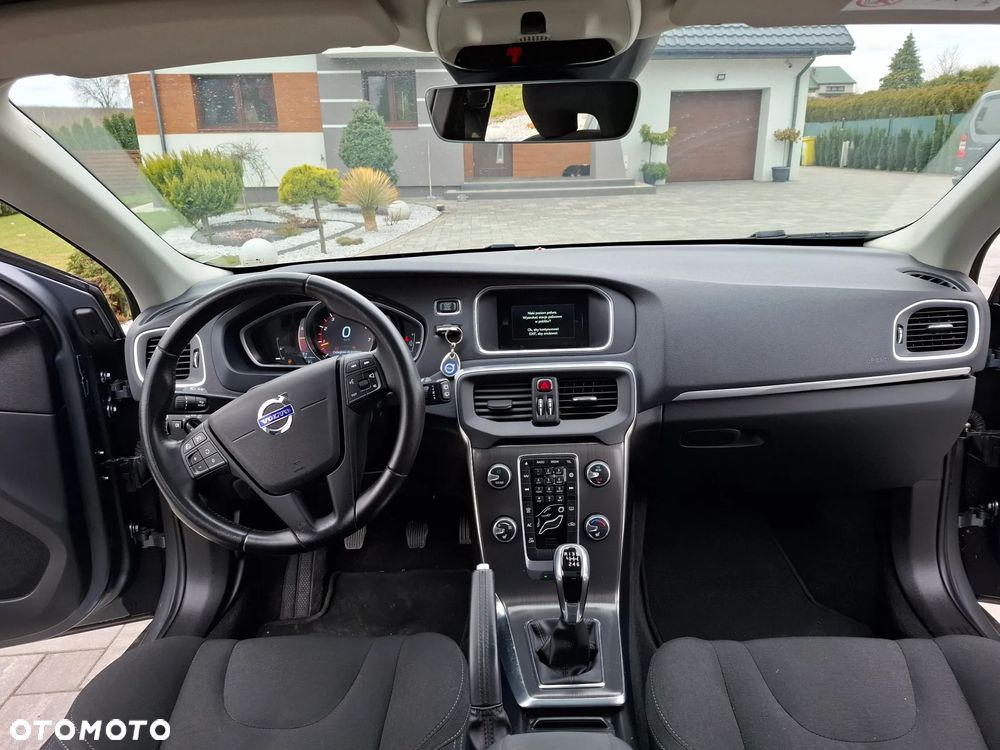 Volvo V40 T2 You - 28