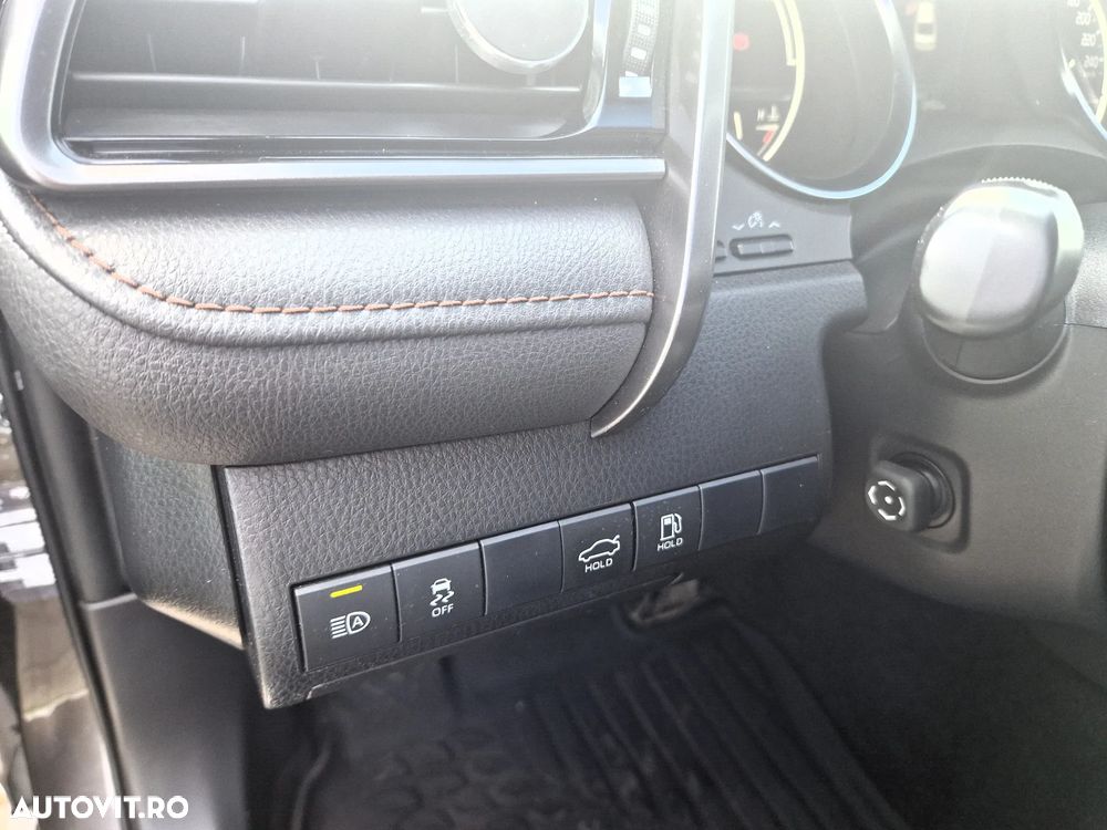 Toyota Camry 2.5 Exclusive - 16