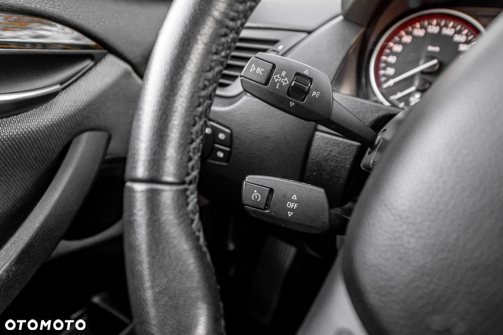 BMW X1 xDrive23d - 26