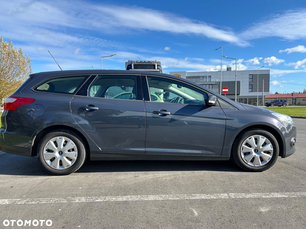 Ford Focus 1.6 Ambiente - 7