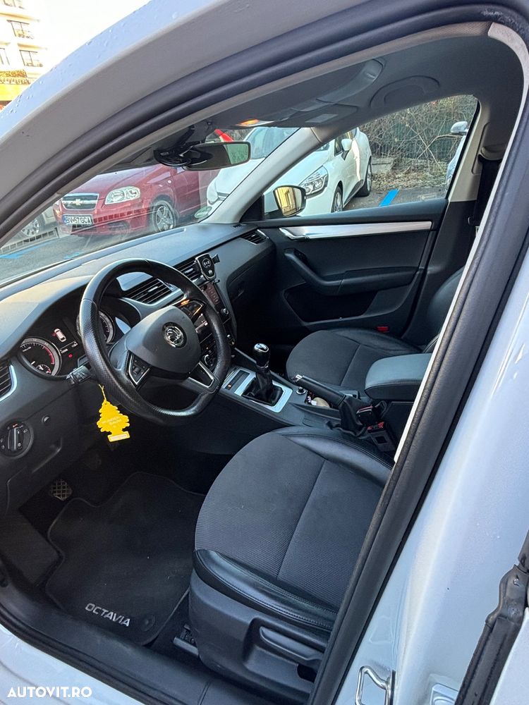 Skoda Octavia - 6
