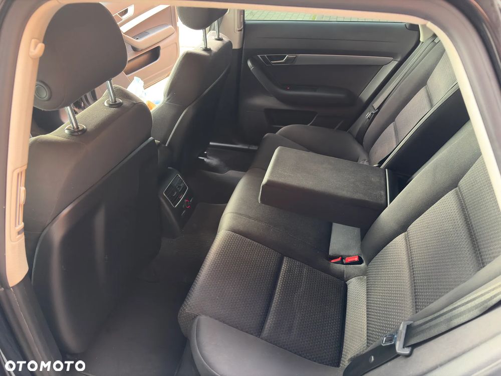 Audi A6 Avant 2.0 TDI - 10