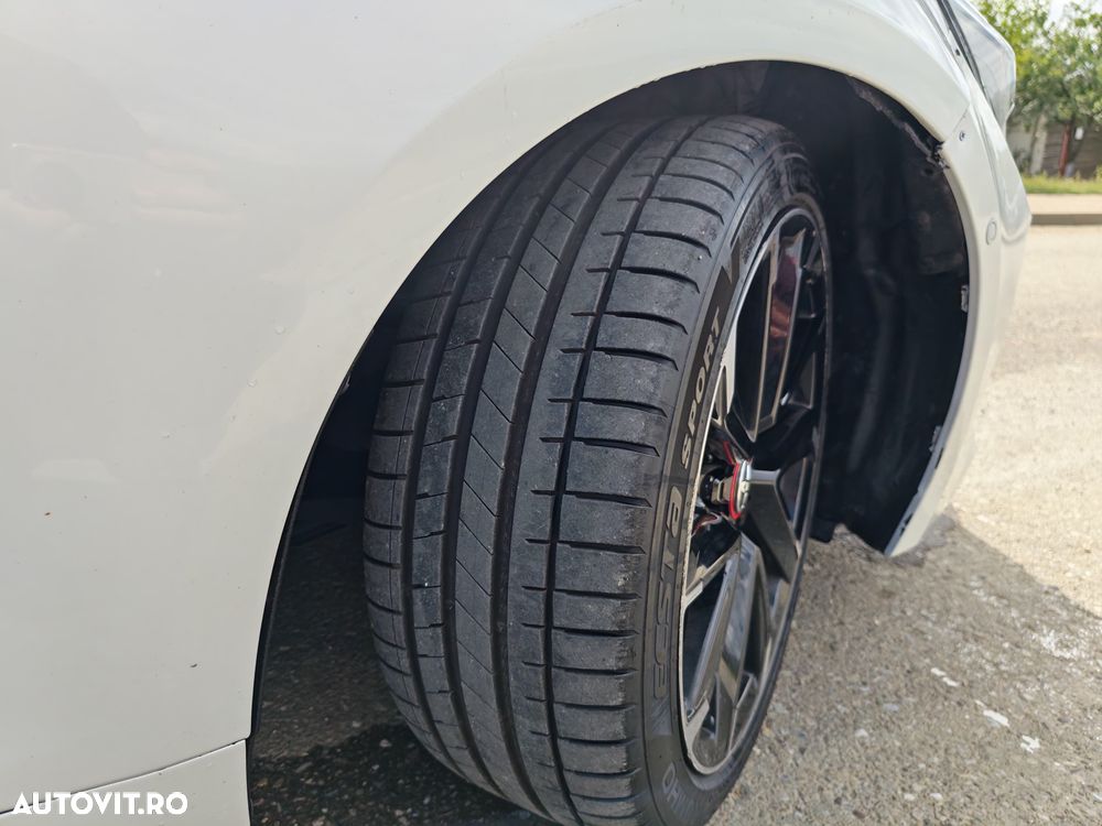 Toyota Corolla - 38
