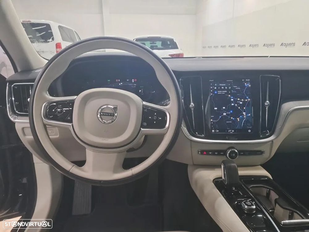 Volvo V60 2.0 T6 AWD TE Plus Bright - 9