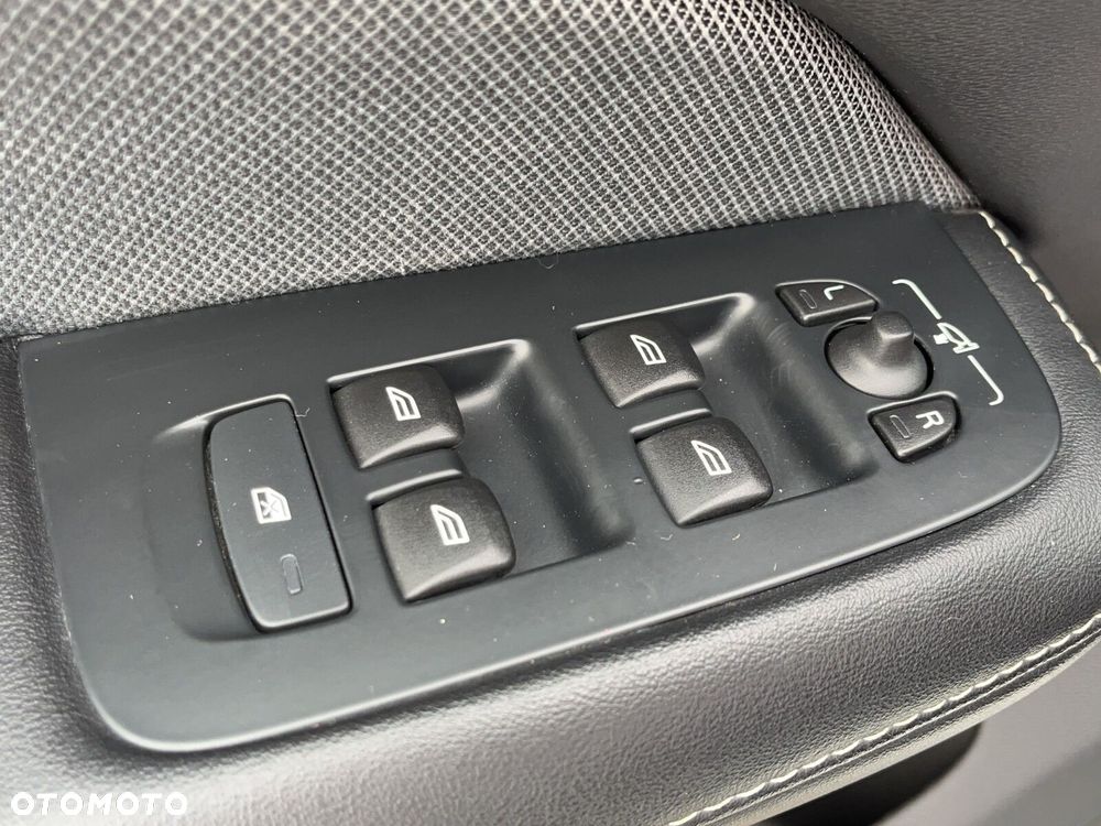 Volvo V60 - 25