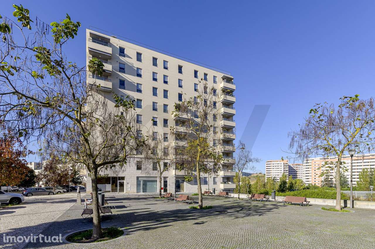 Loja com Extração de Fumos em Localização Prime – Alta de Lisboa (Lumi - Grande imagem: 2/14