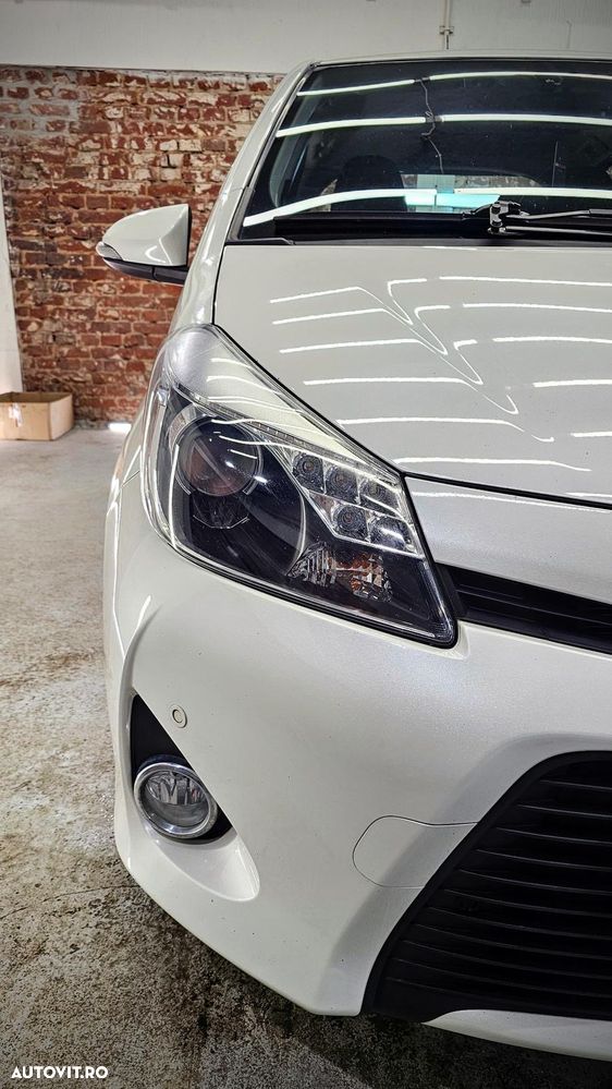 Toyota Yaris - 4