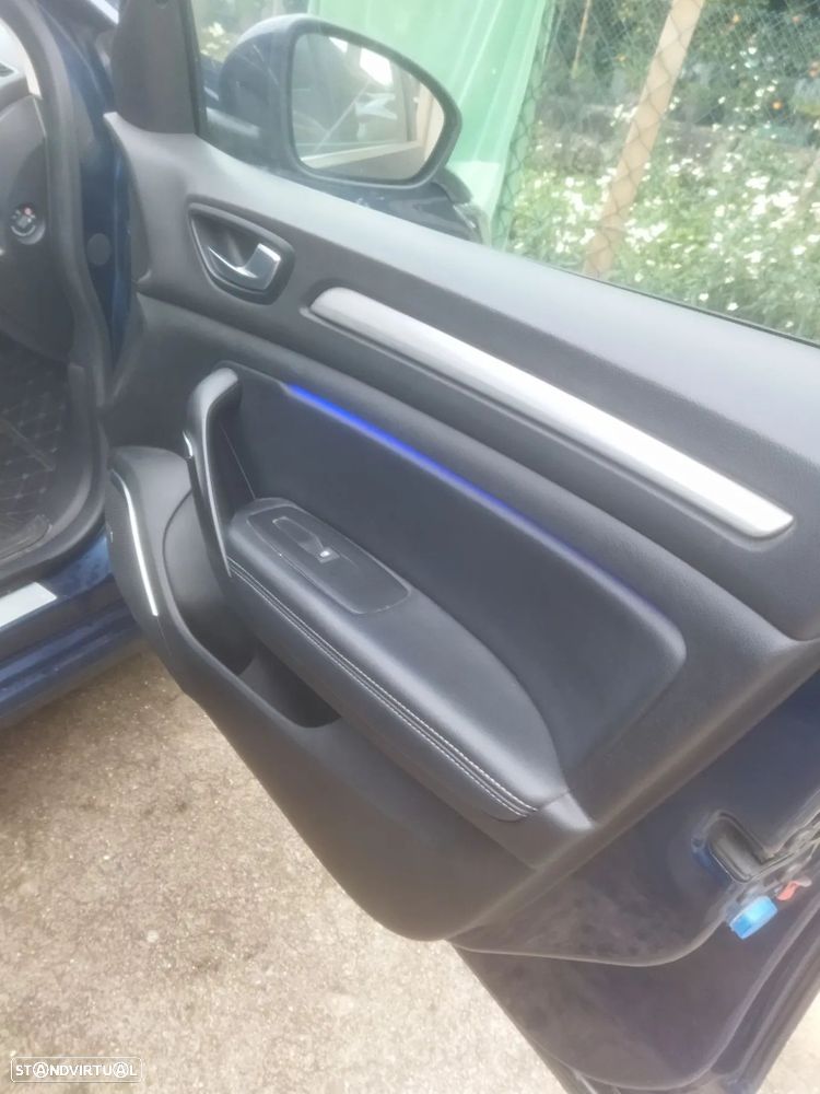 Renault Mégane Sport Tourer 1.5 Blue dCi Bose Edition - 4