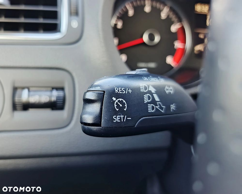 Volkswagen Polo 1.2 TSI Cross - 23