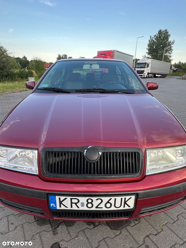 Skoda Octavia 1.6 Tour - 7