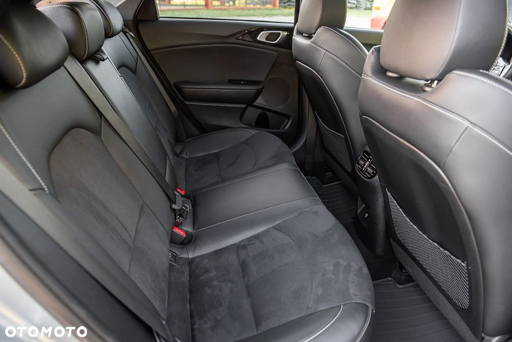 Kia ProCeed 1.5 T-GDI DCT7 OPF GT LINE - 36