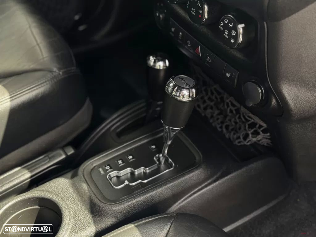Jeep Wrangler Unlimited - 14