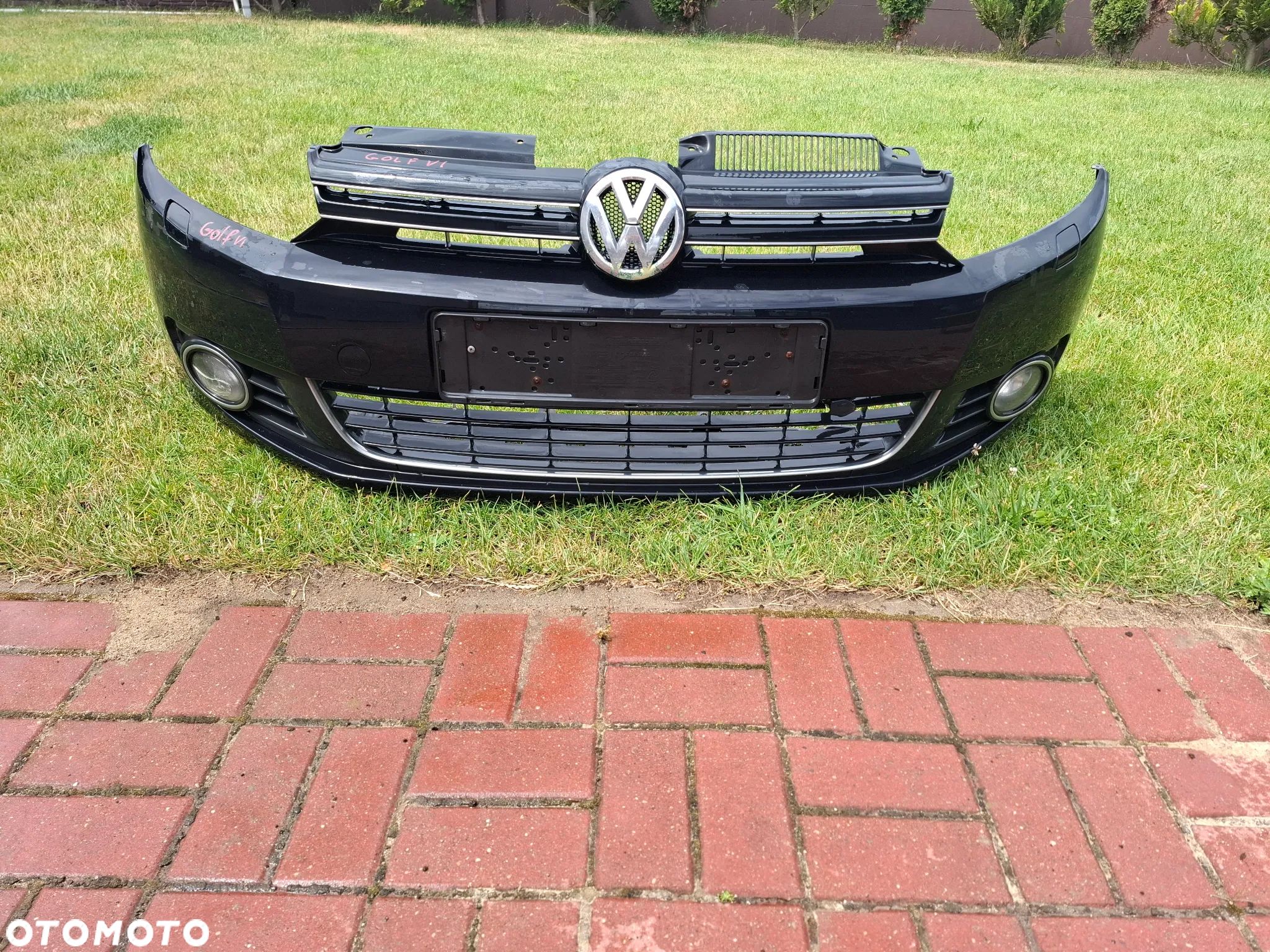 Przedni zderzak VW Golf VI LC9X - 1