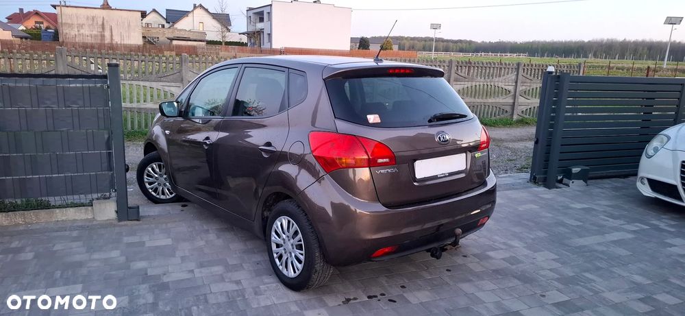 Kia Venga 1.6 CVVT Spirit - 4