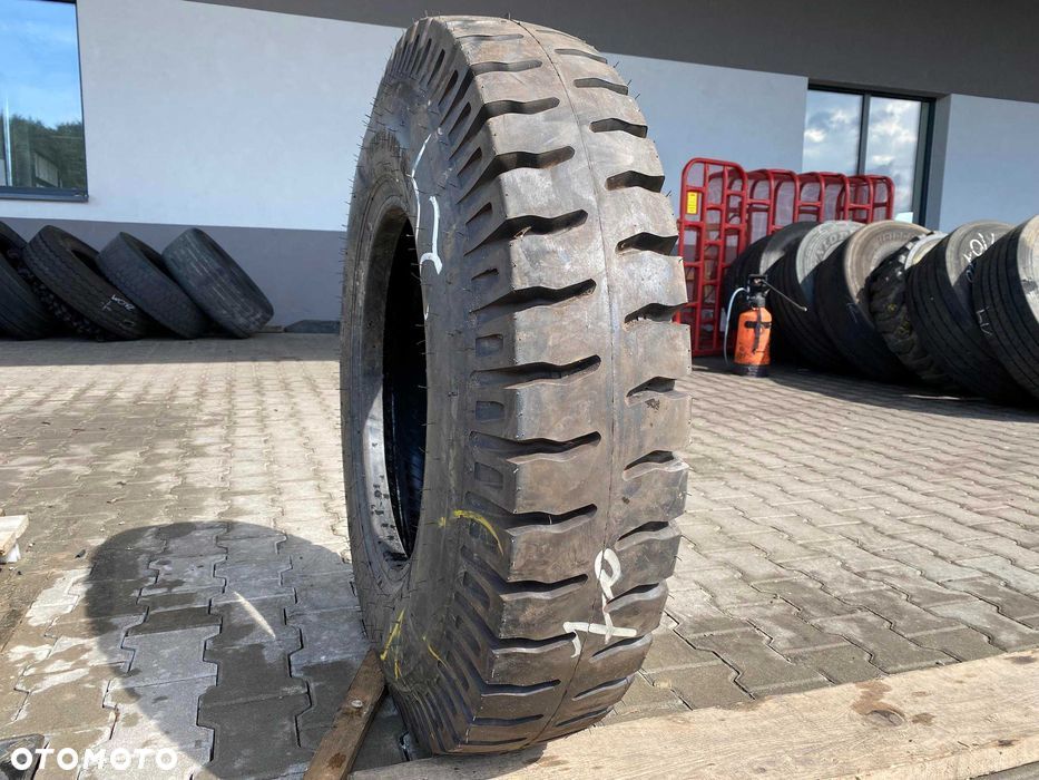 9.00-20 Opona KUMHO Power Lug 323 - 1