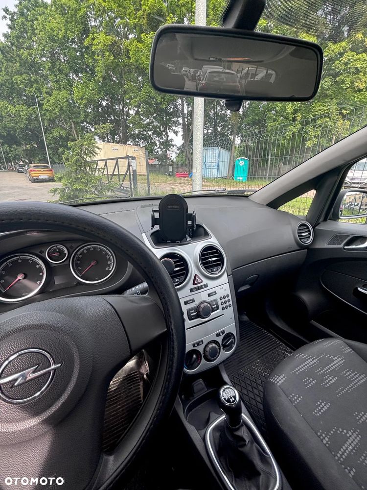 Opel Corsa - 11