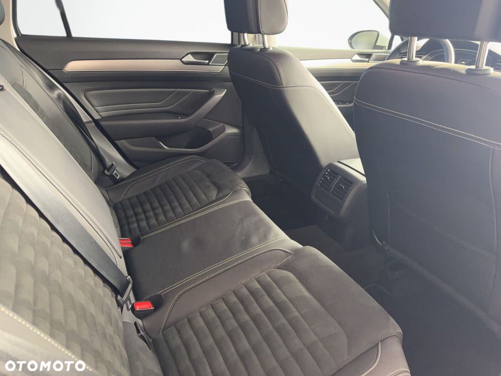 Volkswagen Passat Variant - 18