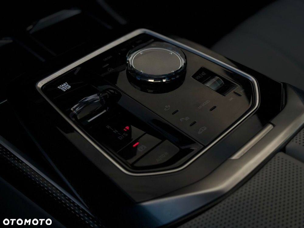 BMW Seria 7 - 31