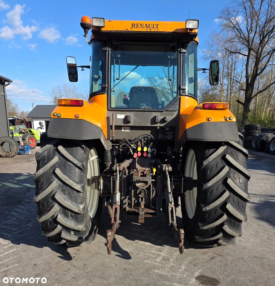 Renault Ares 630 - 5