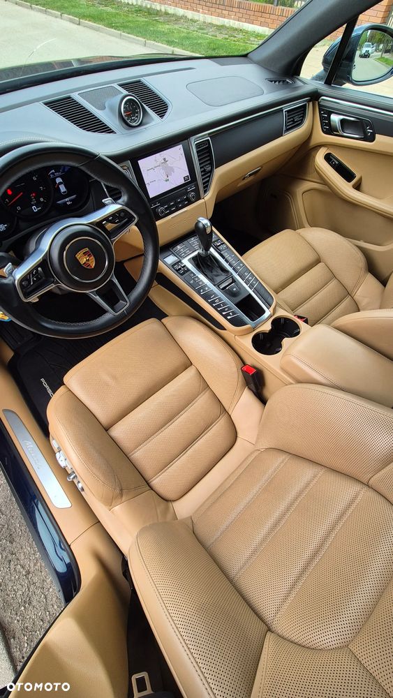 Porsche Macan - 17