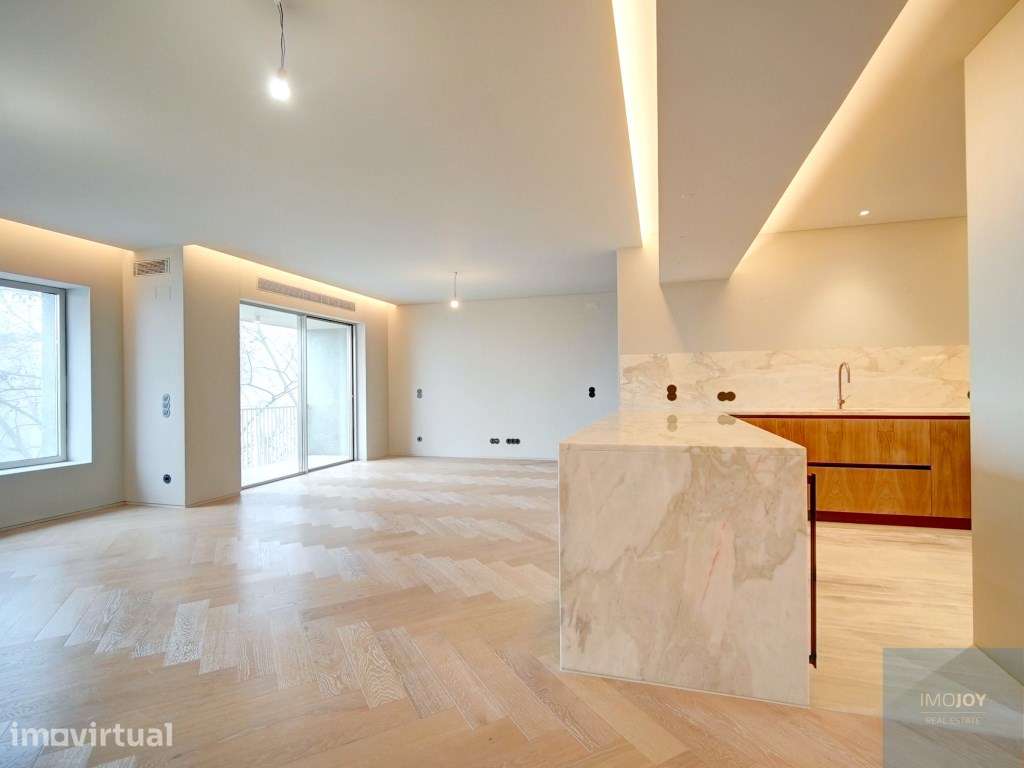Apartamento T3 na Rua das Amoreiras - Grande imagem: 3/31