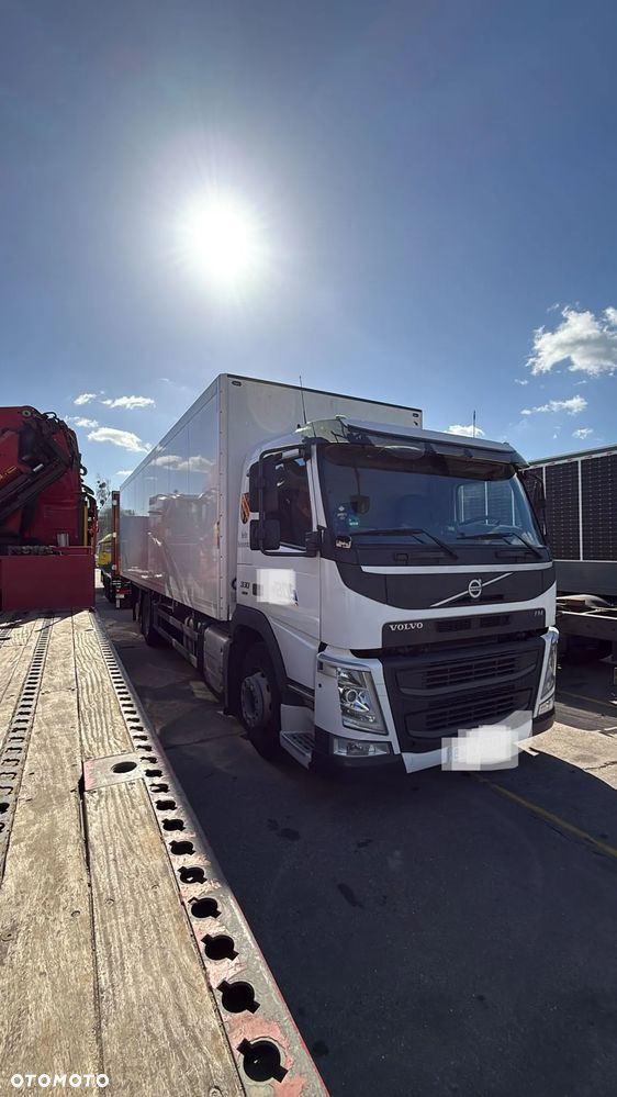 Volvo FM 330 6X2 - 2