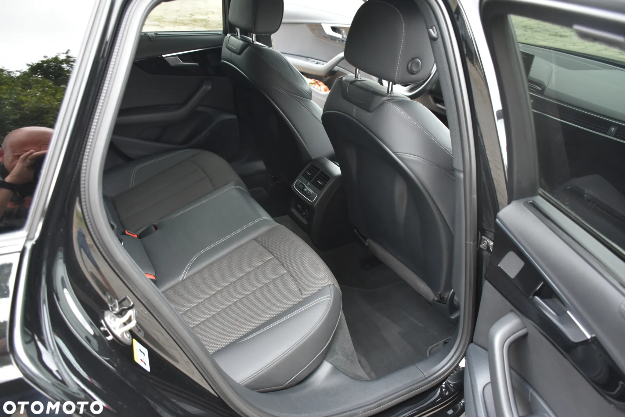 Audi A4 ver-avant-35-tdi-s-tronic-s-line - 18