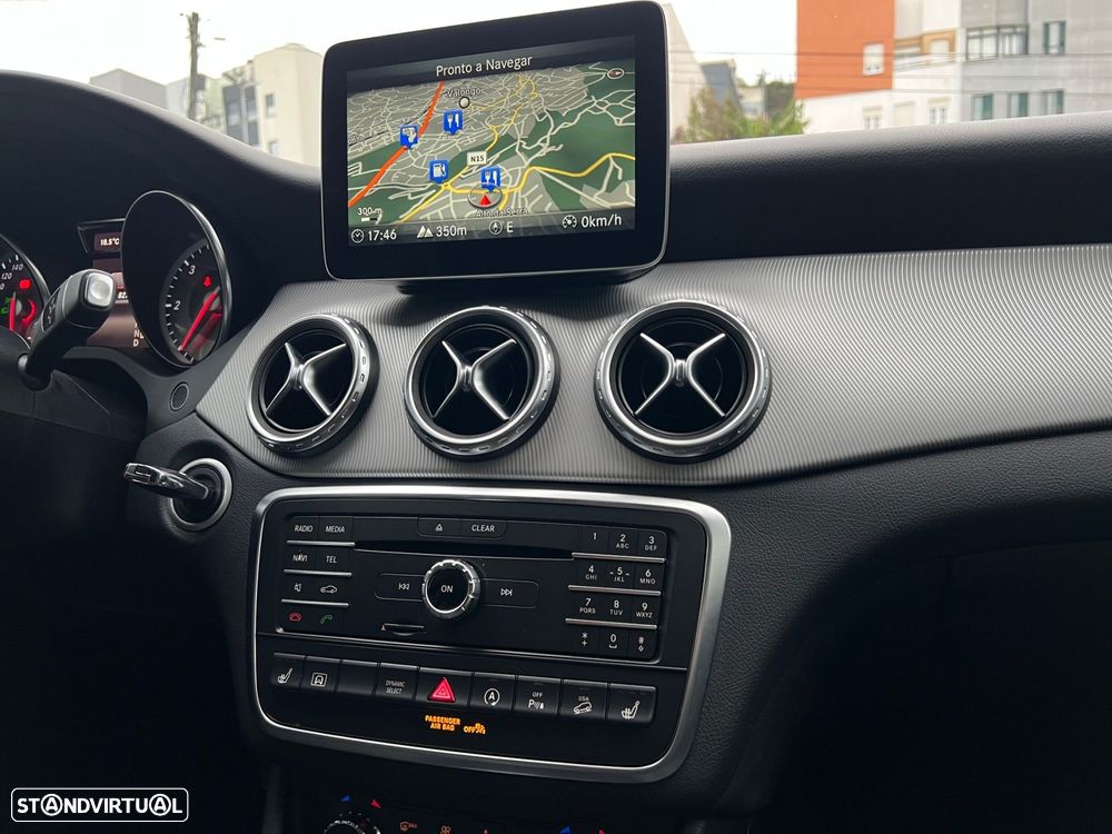 Mercedes-Benz GLA 220 CDi Urban 4-Matic - 16