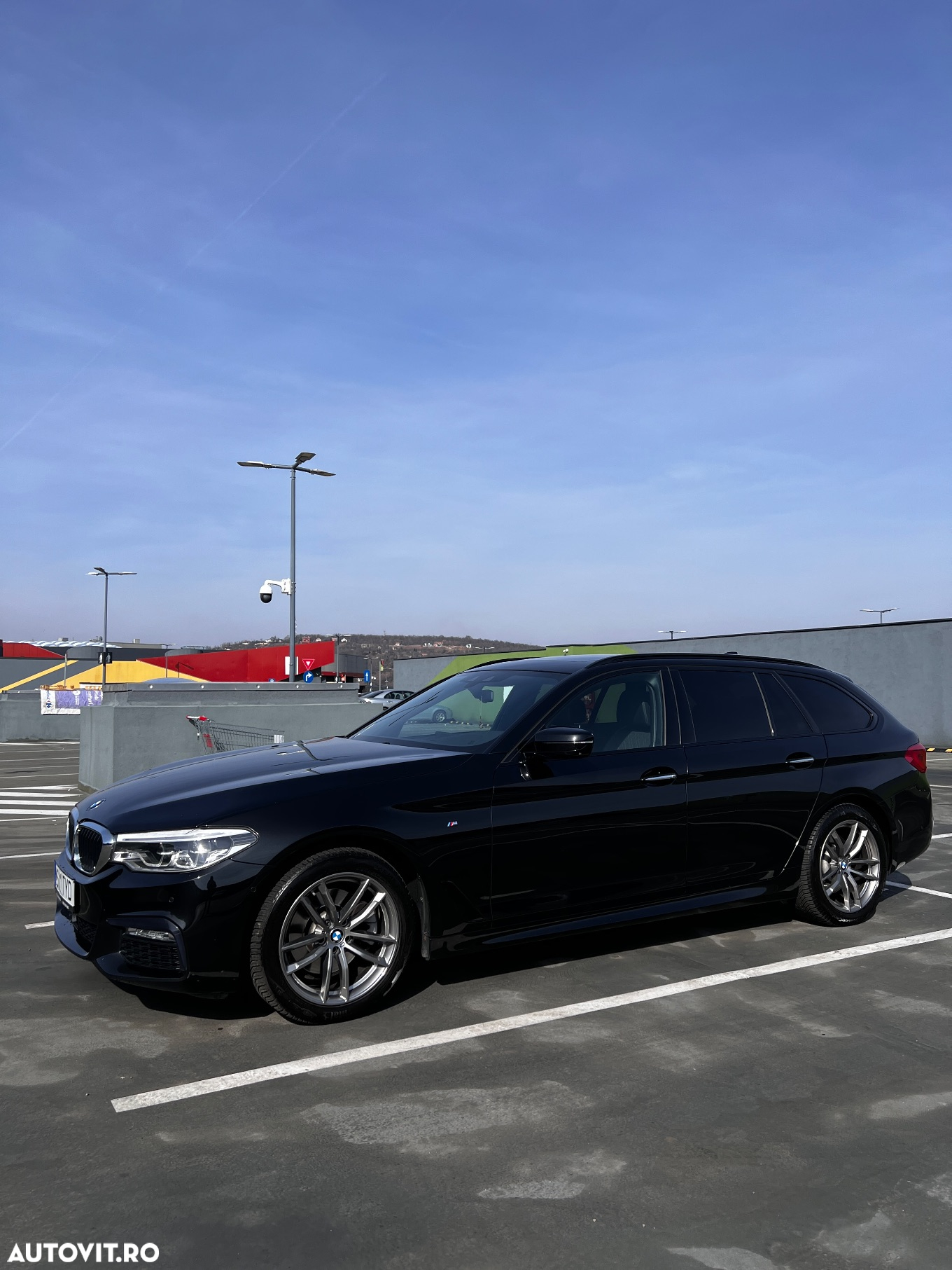 BMW Seria 5 520d Touring Aut. M Sport Edition - 3