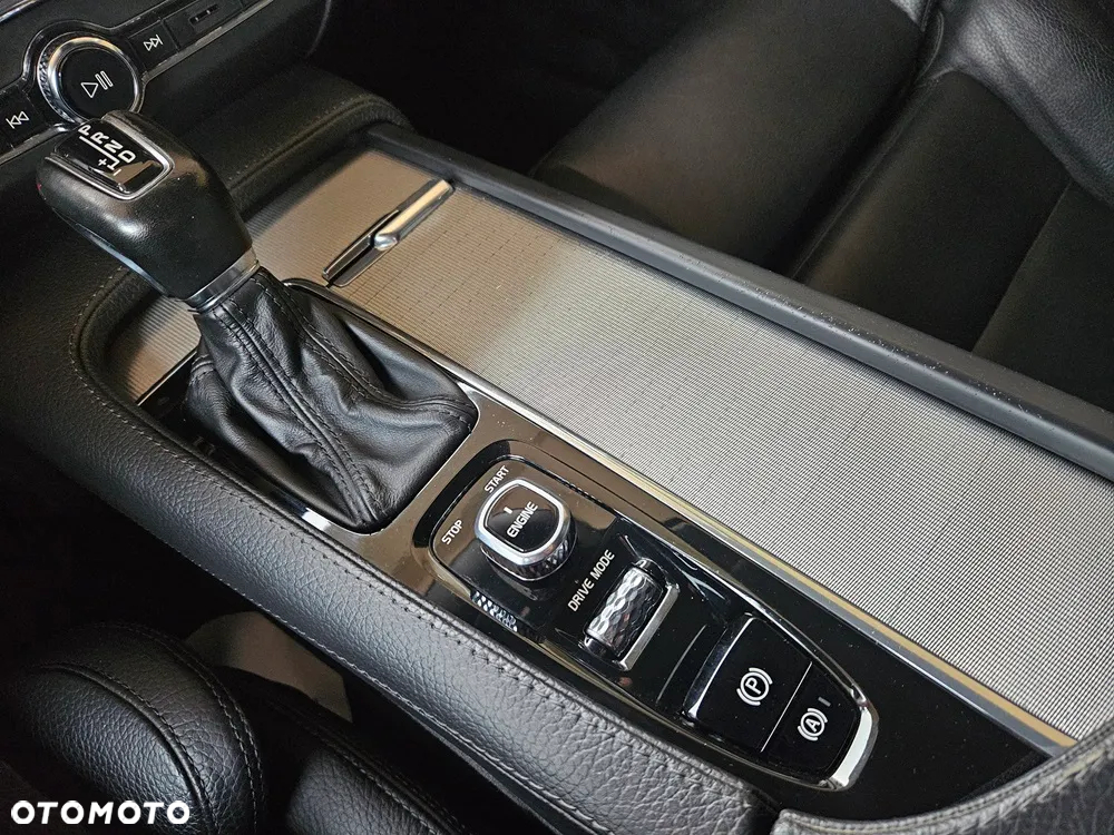 Volvo V90 D4 Geartronic Inscription - 27