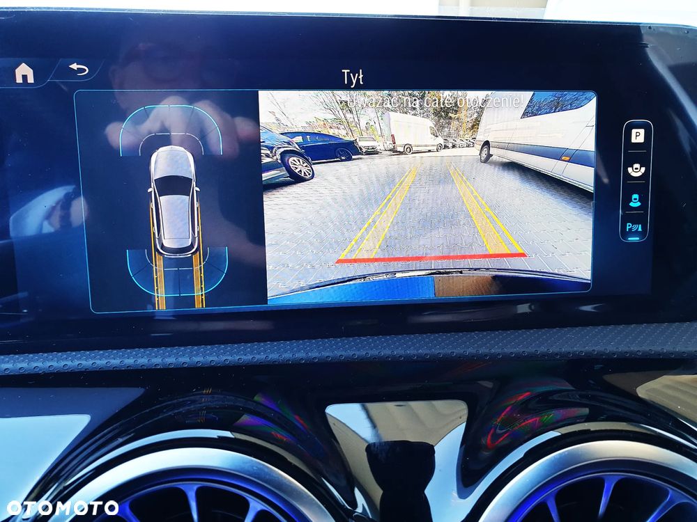 Mercedes-Benz Klasa A 200 AMG Line 7G-DCT - 26