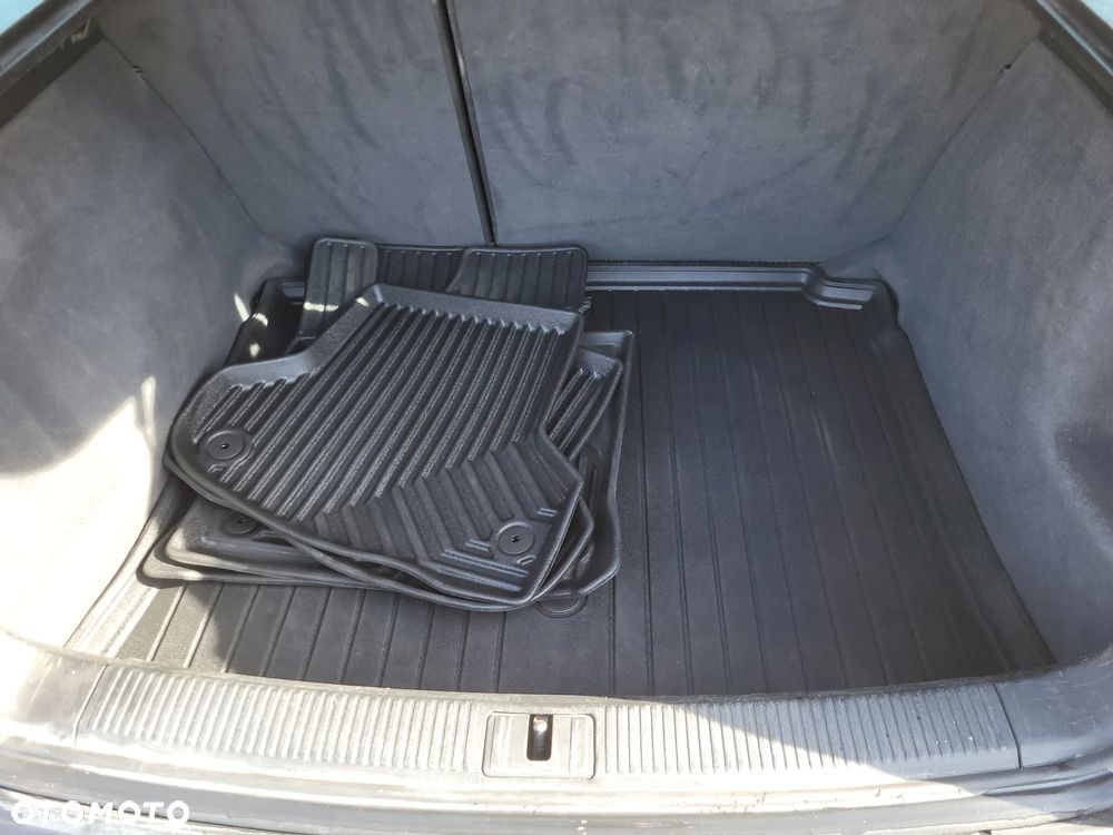 Audi A3 Sportback 2.0 TDI DPF Ambition - 16