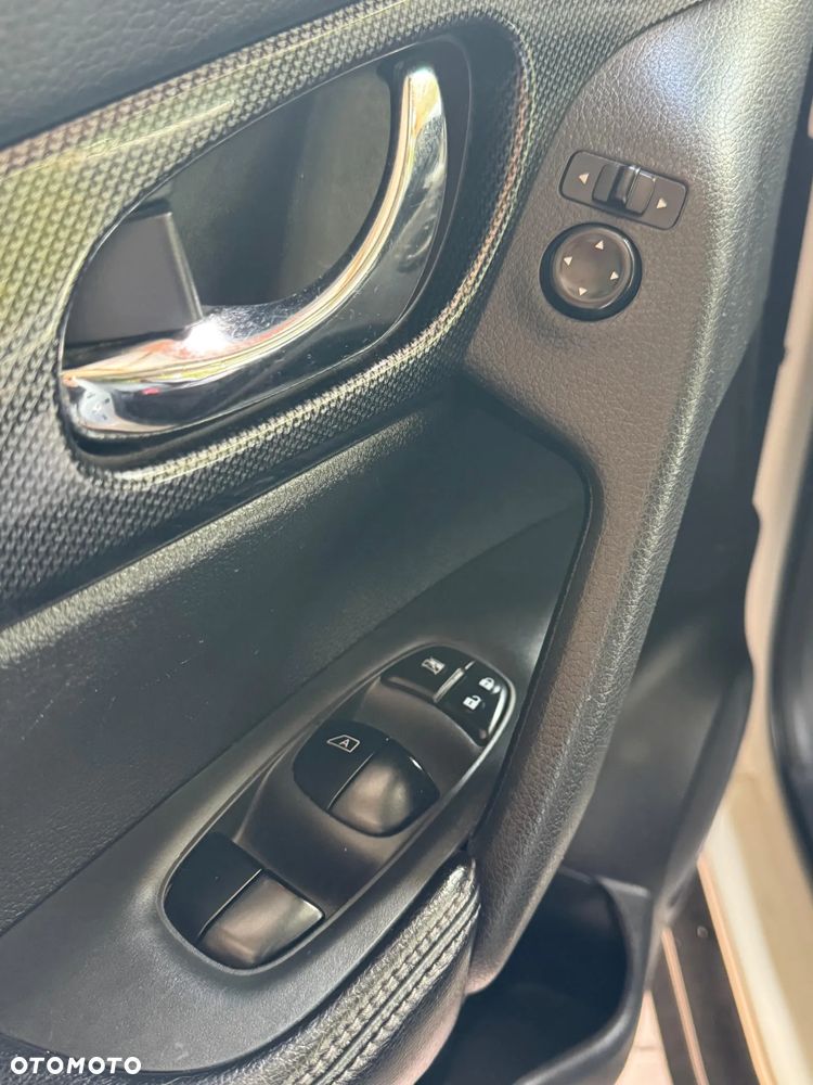 Nissan Rogue 2.5 SL AWD - 14