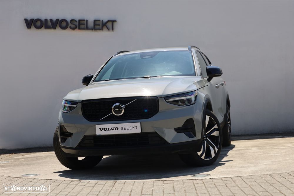 Volvo XC 40 2.0 B3 Plus Dark - 37