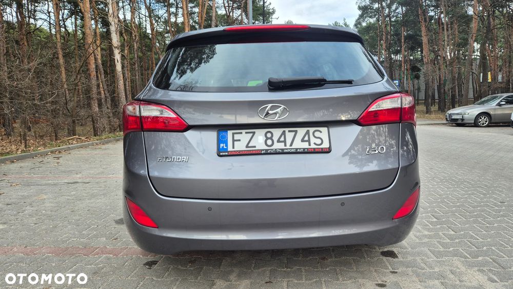 Hyundai i30 1.4 Classic + - 9
